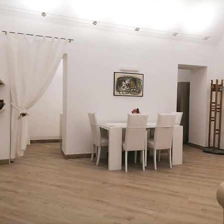 Molo 7 - Antesitum - Classic, Modern And Cozy Malgrate Luaran gambar
